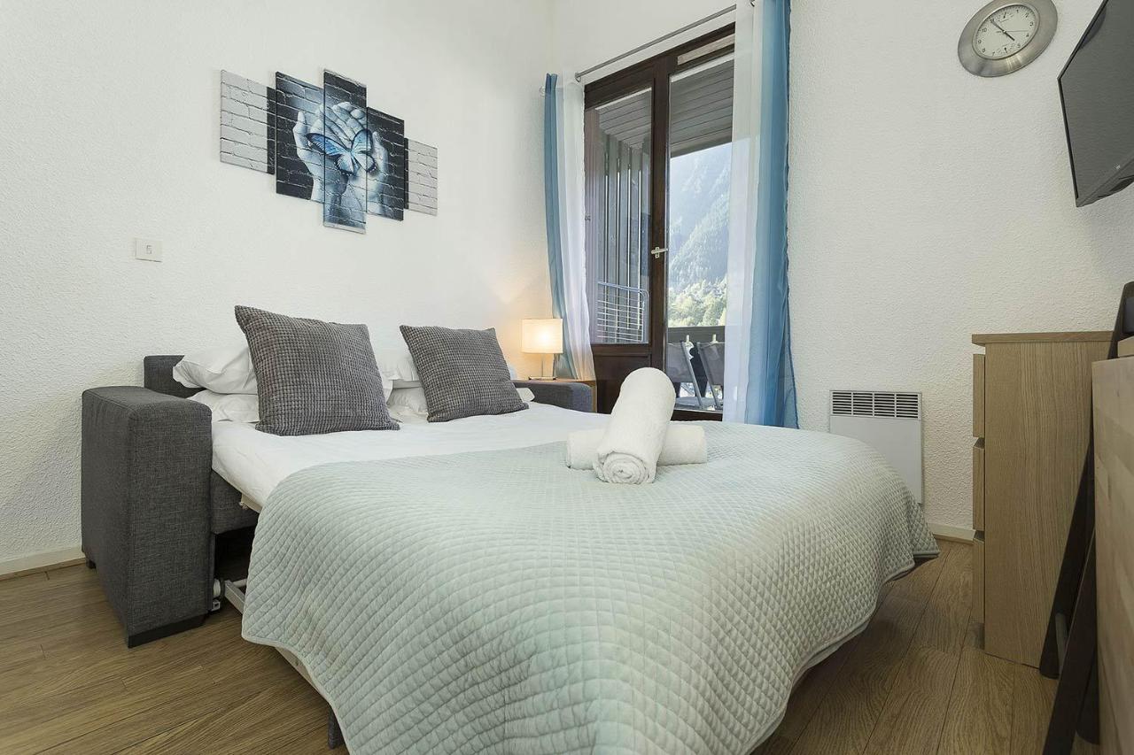 Apartment Forclaz 4B - Alpes Travel - Central Chamonix - Sleeps 4 Bagian luar foto